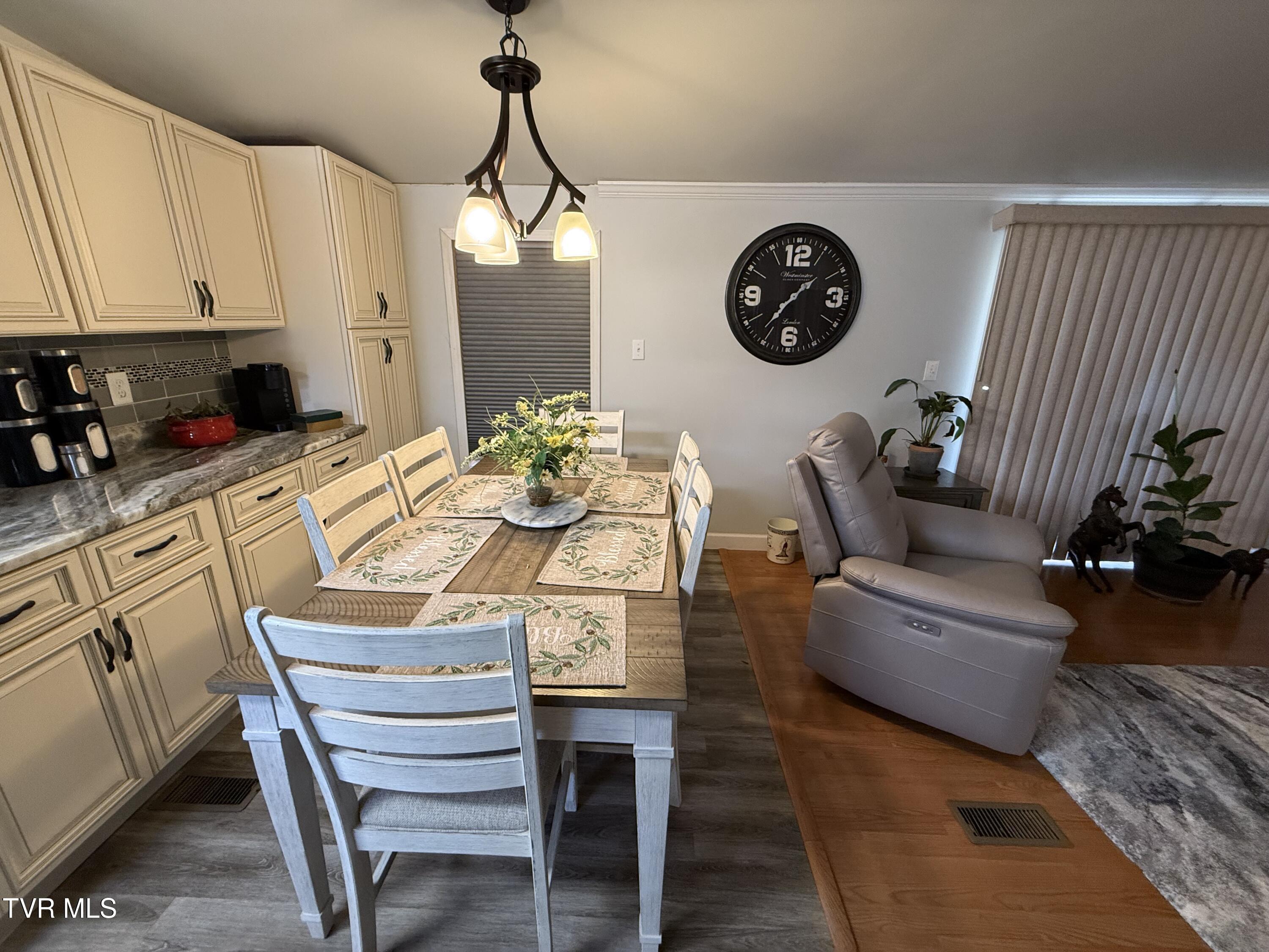 126 Ollie Collins Road Elizabethton, TN 37643 - Photo 22 of 28 IMG_1744