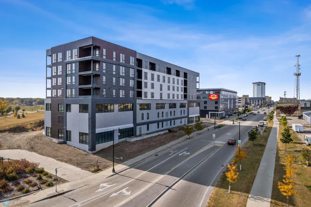 $550,000 | 234 Main Avenue, Unit 611, Fargo, ND 58103