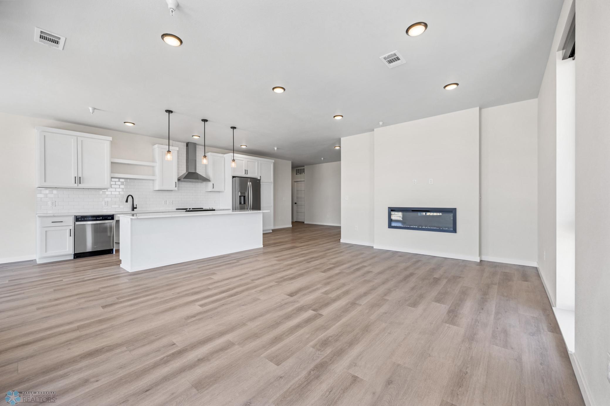 234 Main Avenue, Unit 611 Fargo, ND 58103 - Photo 8 of 43