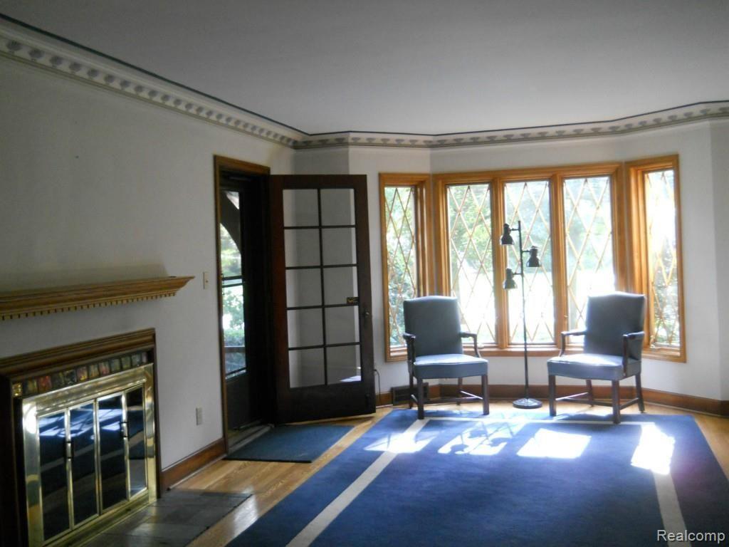 750 Westchester Road Grosse Pointe, MI 48230 - Photo 6 of 25 DSCN4460.jpg