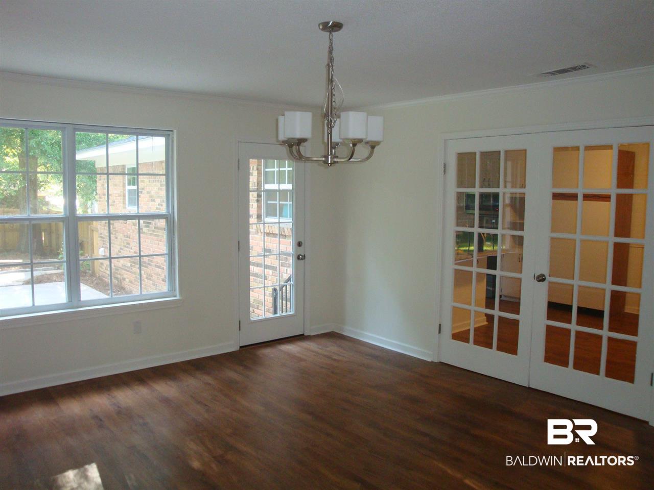 702 Gayfer Avenue Fairhope, AL 36532 - Photo 7 of 23