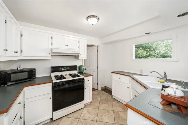 $1,450,000 | 19401980 Main Street, Cambria, CA 93428