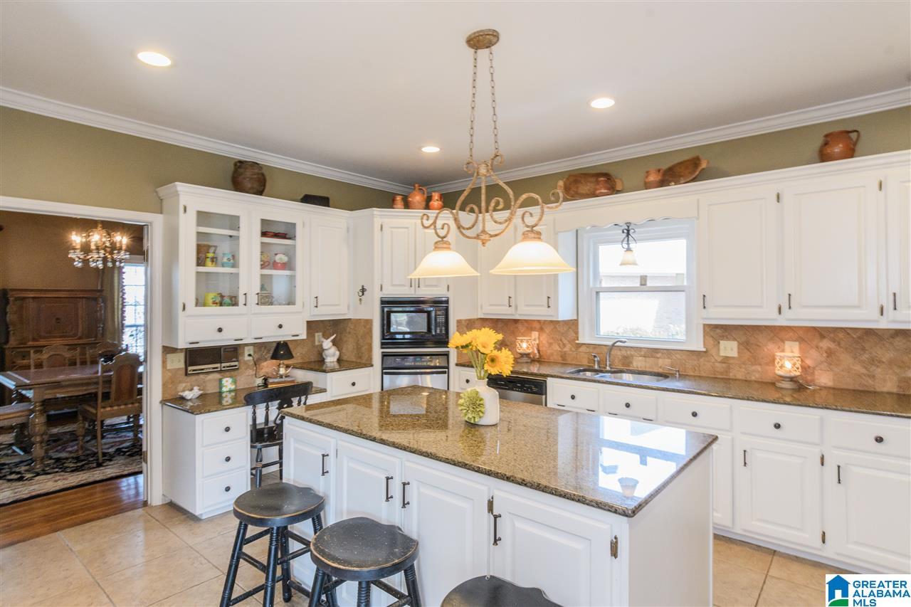 600 Stratton Court Birmingham, AL 35209 - Photo 9 of 50