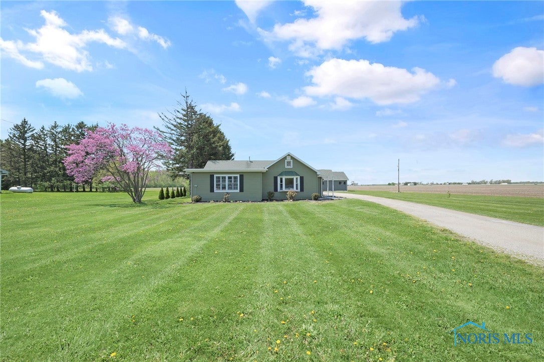 26237 Luckey Road Walbridge, OH 43465 - Photo 5 of 41 Gallery Image 5