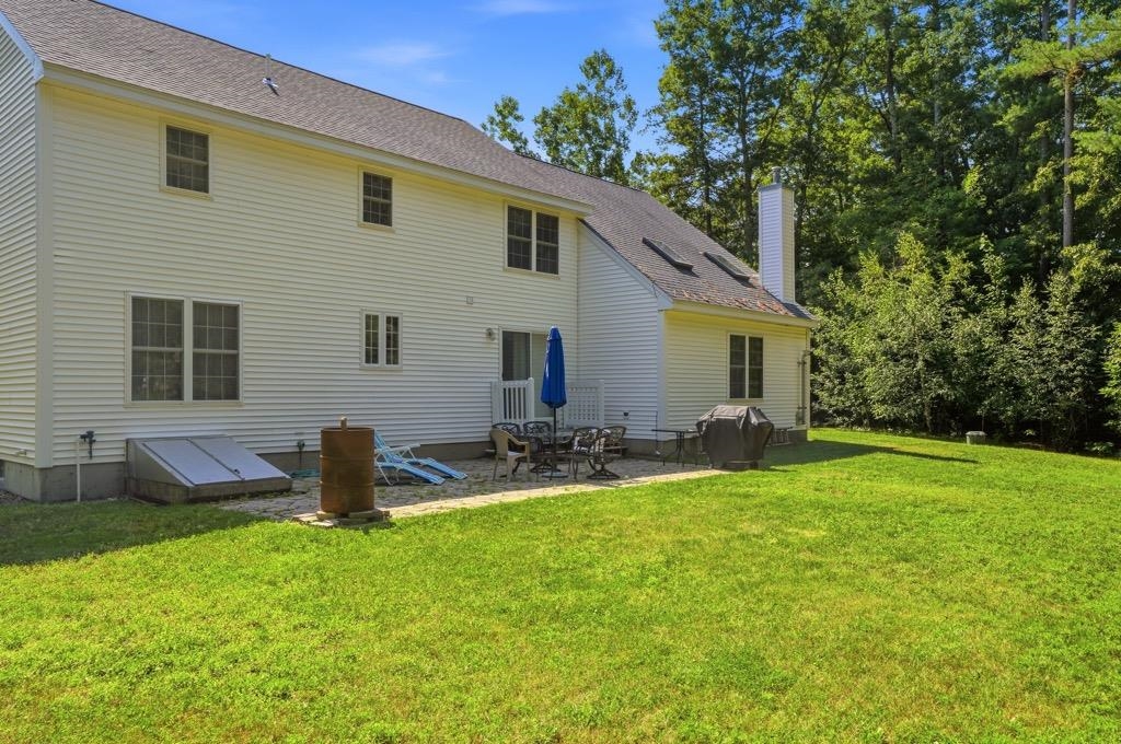 6 Hickory Hill Road Pelham, NH 03076 - Photo 32 of 33