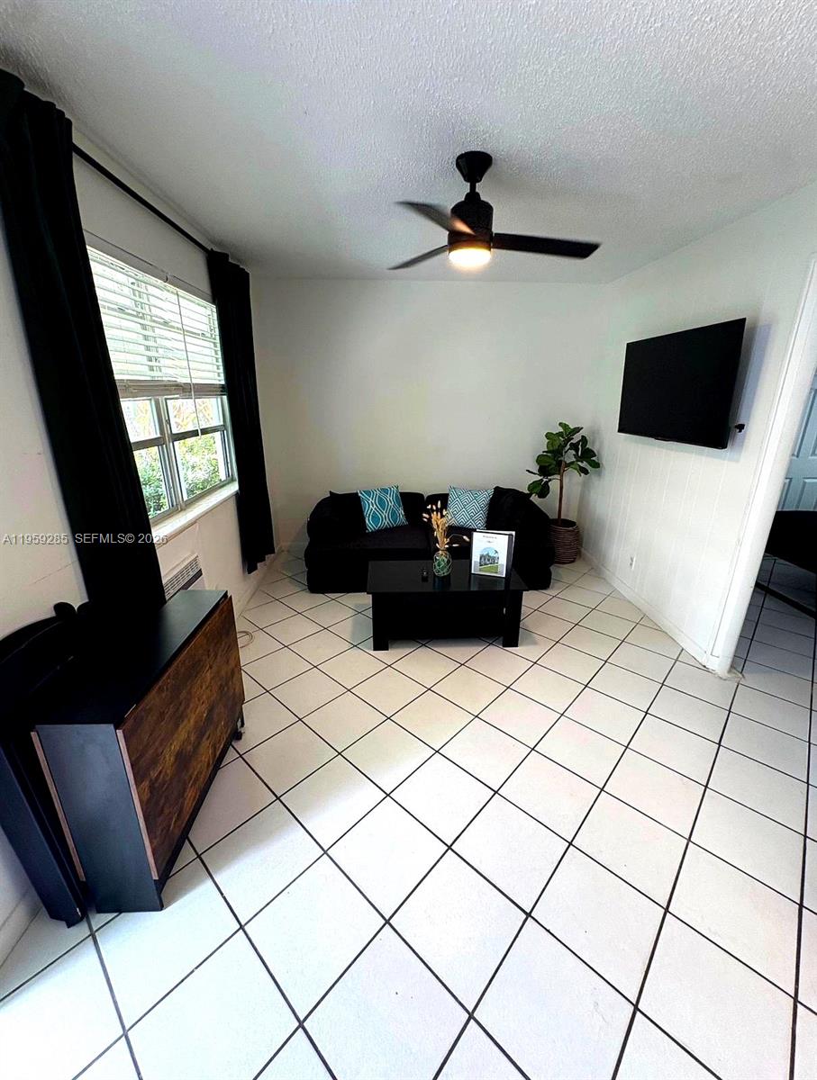 3210 Canal Drive, Unit 7 Pompano Beach, FL 33062 - Photo 4 of 16