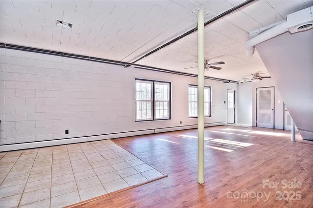 $414,000 | 936 23rd Avenue Northeast, Hickory, NC 28601