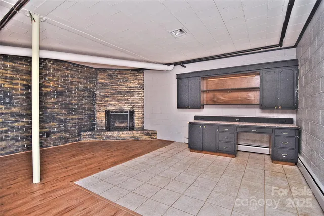 $414,000 | 936 23rd Avenue Northeast, Hickory, NC 28601