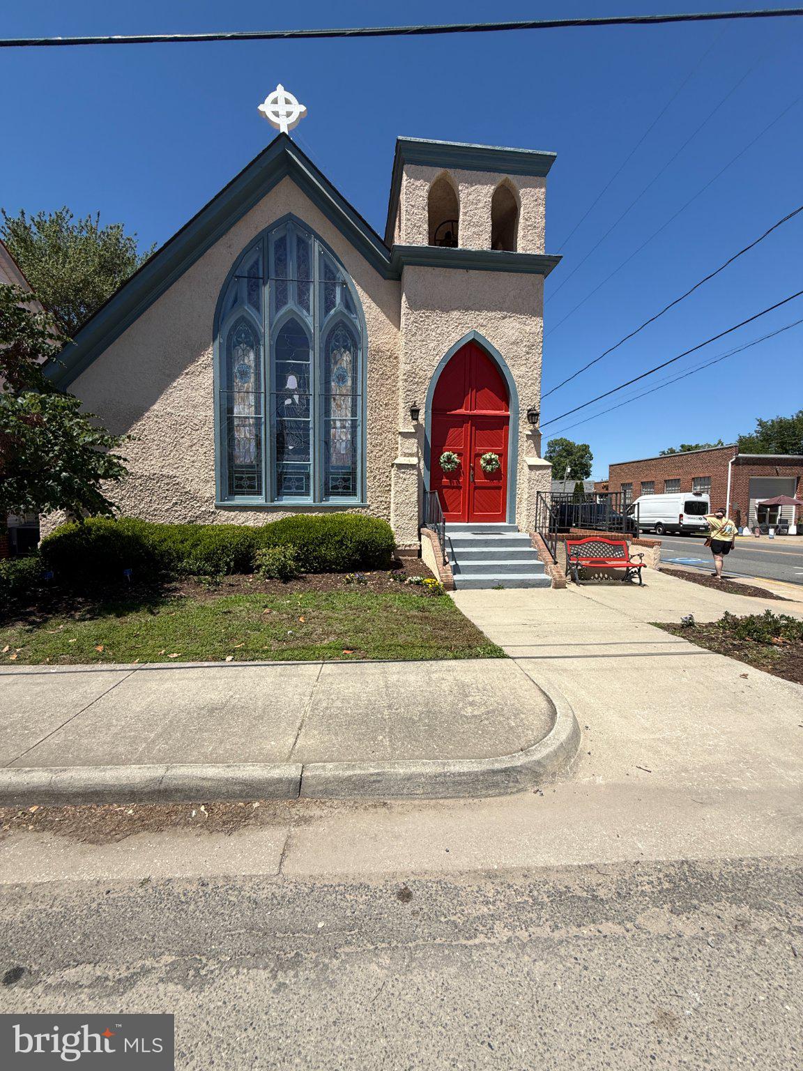 32 Placid Road Colonial Beach, VA 22443 - Photo 67 of 80 Charming church with vibrant red door.