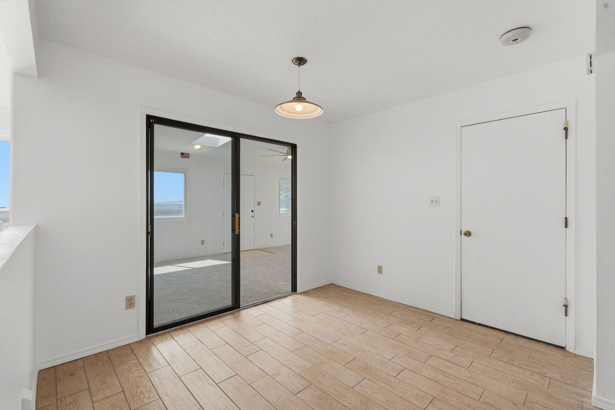 295 Quixote Drive Southeast Rio Rancho, NM 87124 - Photo 12 of 32 Gallery Image 12