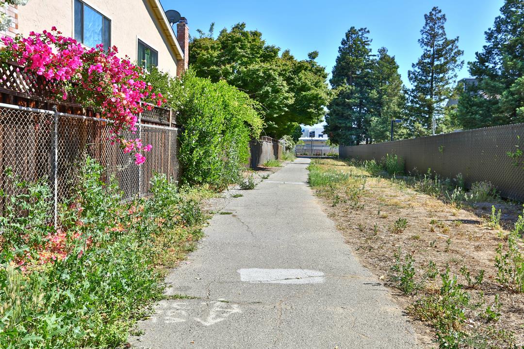 353 West Rincon Avenue, Unit C Campbell, CA 95008 - Photo 31 of 34 Gallery Image 31