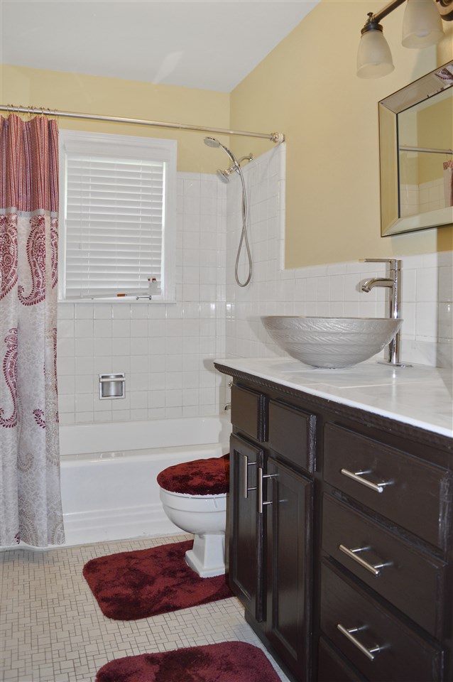 4861 Yale Road Memphis, TN 38128 - Photo 3 of 8 Gallery Image 3