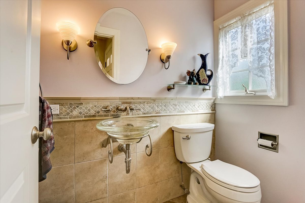 1705 West Roosevelt Road Wheaton, IL 60187 - Photo 23 of 33