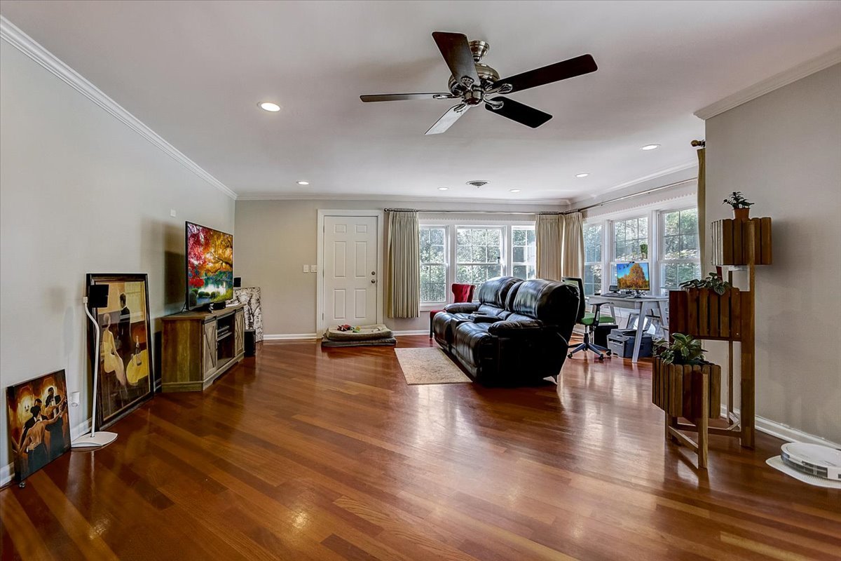 1705 West Roosevelt Road Wheaton, IL 60187 - Photo 7 of 33