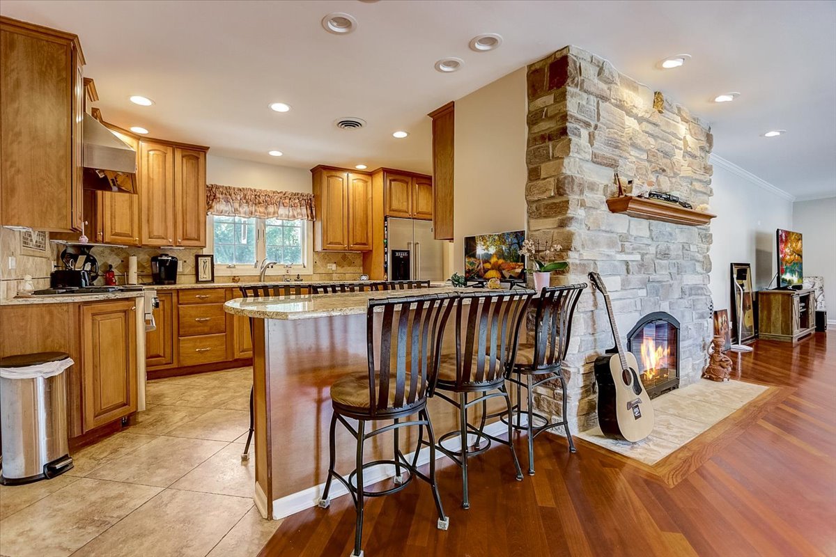 1705 West Roosevelt Road Wheaton, IL 60187 - Photo 8 of 33