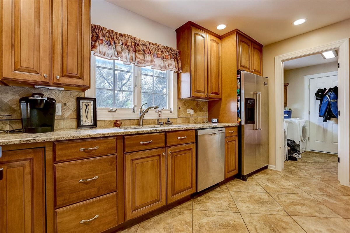 1705 West Roosevelt Road Wheaton, IL 60187 - Photo 10 of 33
