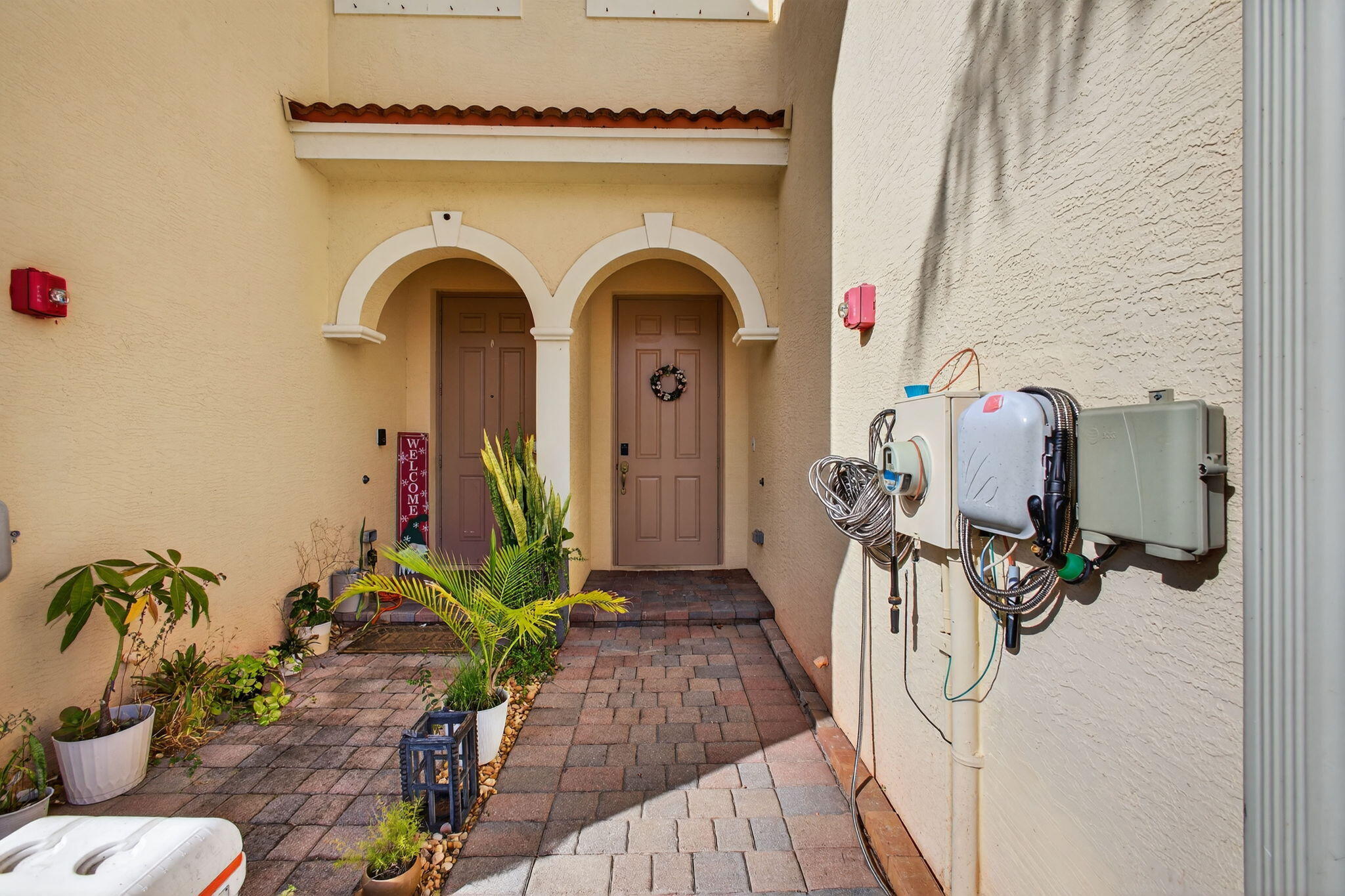 9440 Southwest Merlin Court Stuart, FL 34997 - Photo 3 of 54 a view of livingroom with furniture
