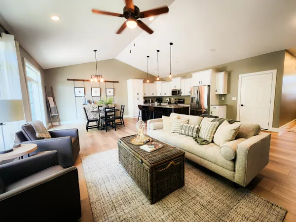 $299,900 | 237 Glei Court, Hillsdale, MI 49242