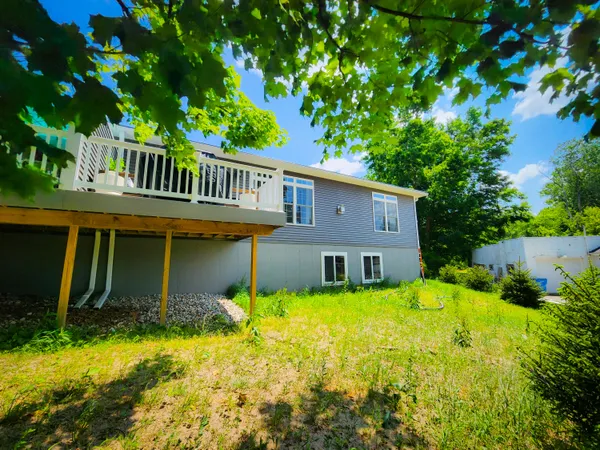 $299,900 | 237 Glei Court, Hillsdale, MI 49242