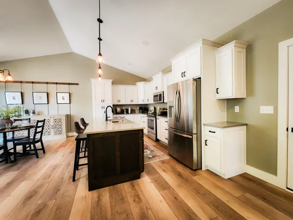 $299,900 | 237 Glei Court, Hillsdale, MI 49242