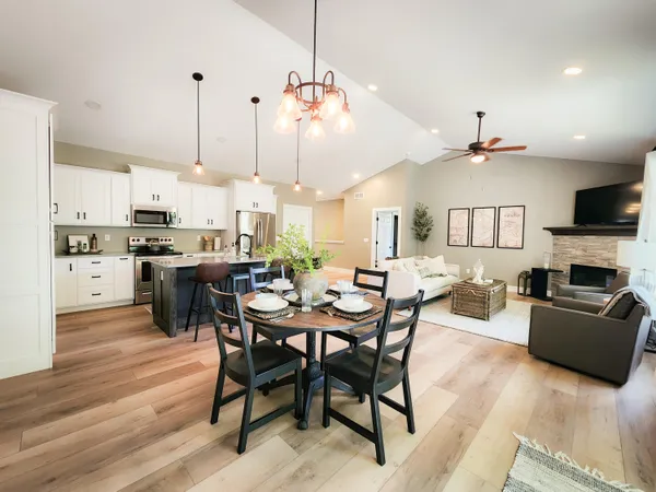 $299,900 | 237 Glei Court, Hillsdale, MI 49242