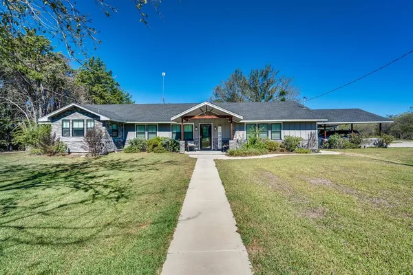 $549,900 | 205 Newman Road, Ennis, TX 75119