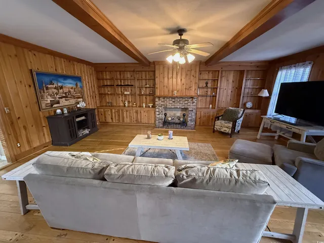 $319,999 | 116 South 2nd Avenue, Lake City, SC 29560