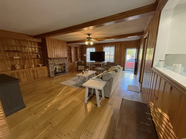 $319,999 | 116 South 2nd Avenue, Lake City, SC 29560