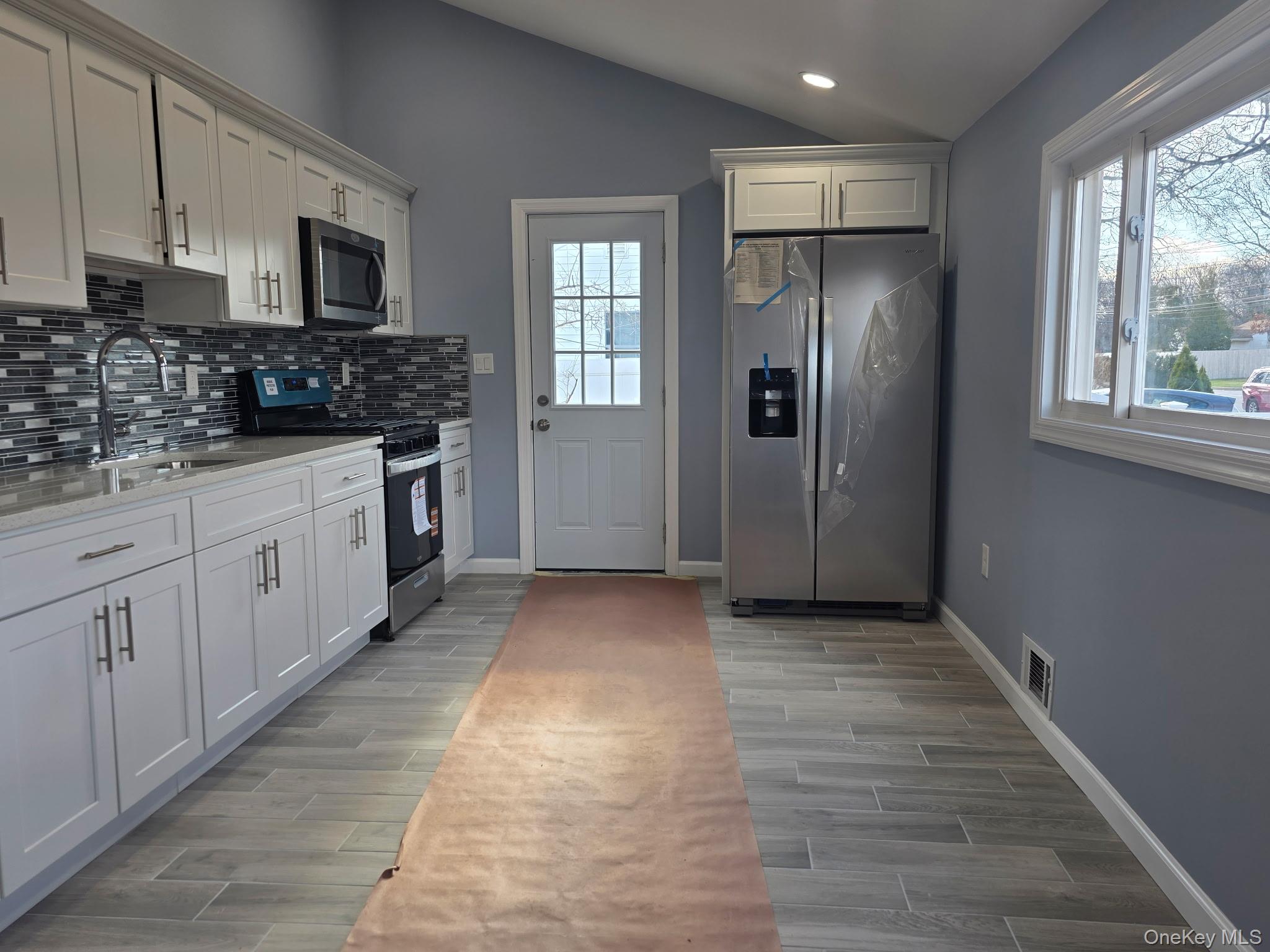 340 Half Mile Road Central Islip, NY 11722 - Photo 5 of 15