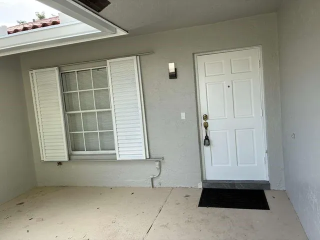 $5,500 | 7104 Northwest 38th Manor, Coral Springs, FL 33065