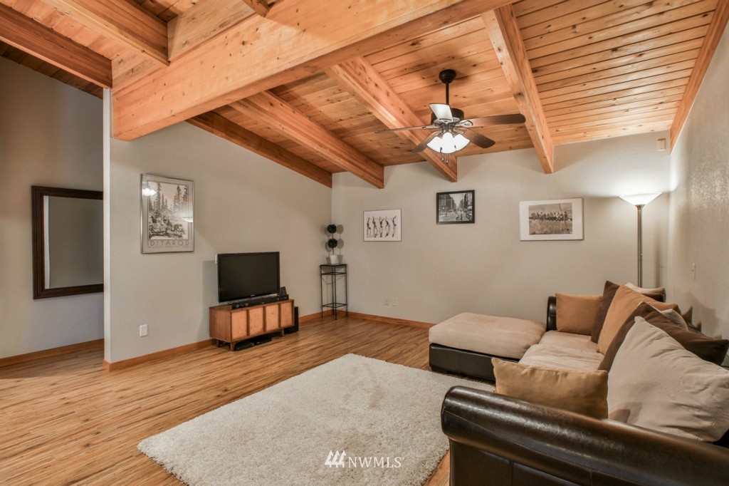 8360 Double Ditch Road Lynden, WA 98264 - Photo 13 of 25 Gallery Image 13