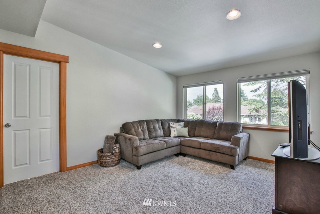 8360 Double Ditch Road Lynden, WA 98264 - Photo 22 of 25 Gallery Image 22