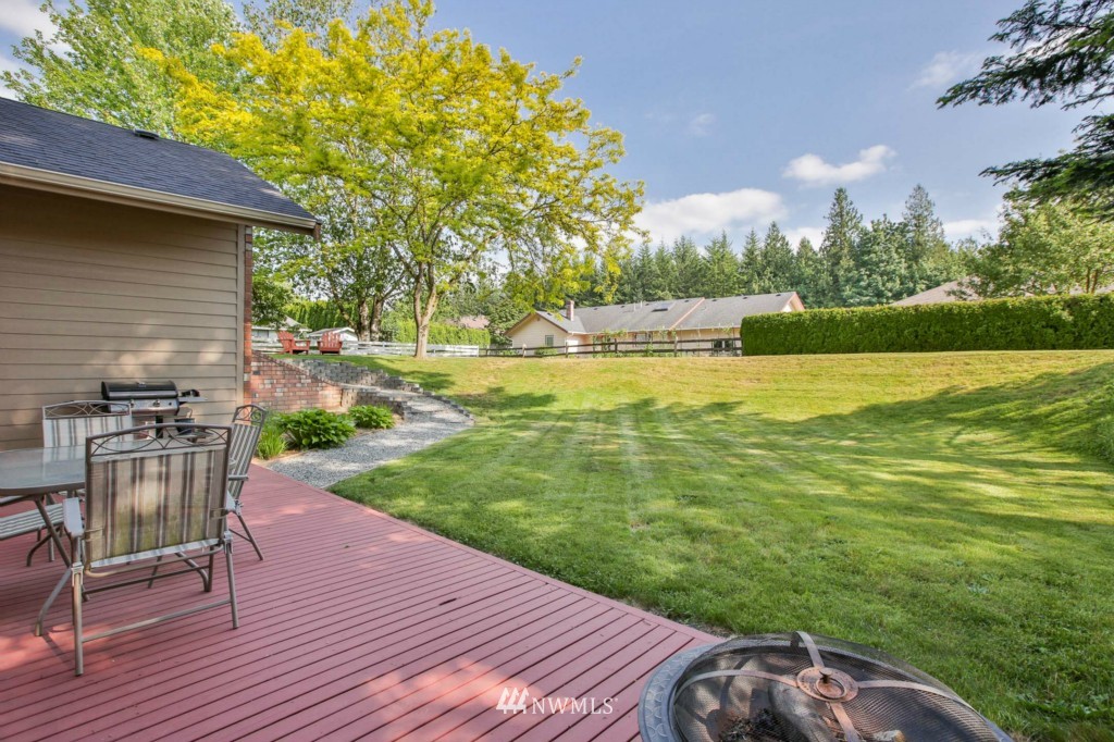 8360 Double Ditch Road Lynden, WA 98264 - Photo 4 of 25 Gallery Image 4