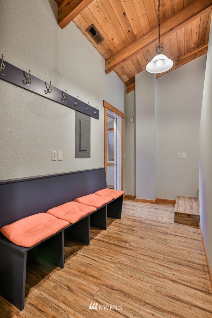 8360 Double Ditch Road Lynden, WA 98264 - Photo 6 of 25 Gallery Image 6