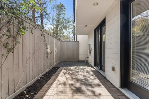 $829,000 | 1314 Hunters Meadow Lane, Houston, TX 77055