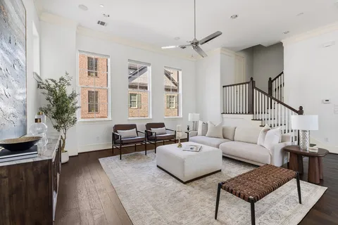 $829,000 | 1314 Hunters Meadow Lane, Houston, TX 77055