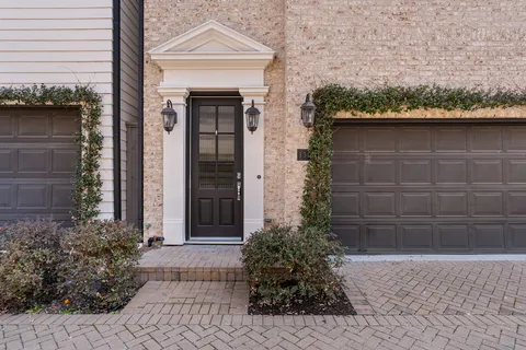 $829,000 | 1314 Hunters Meadow Lane, Houston, TX 77055