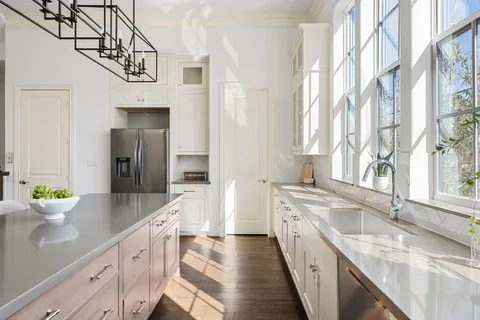 $829,000 | 1314 Hunters Meadow Lane, Houston, TX 77055