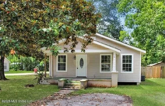 $64,900 | 420 Third Avenue, Picayune, MS 39466