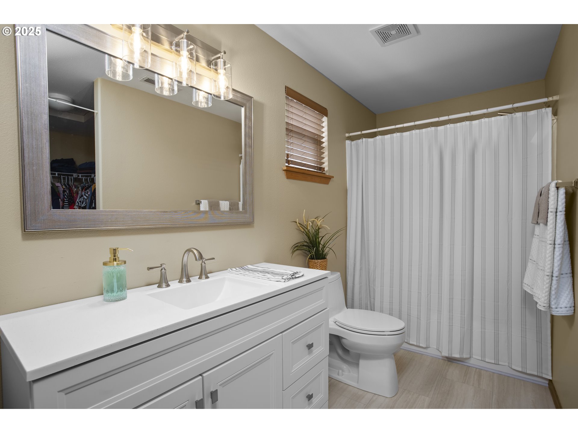 3203 Southeast 196th Avenue Camas, WA 98607 - Photo 16 of 31