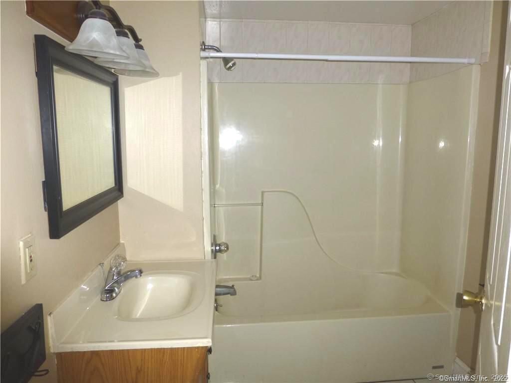 73 William Street, Unit 2 Wallingford, CT 06492 - Photo 13 of 15