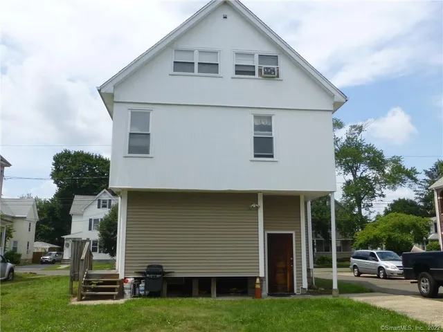 $1,750 | 73 William Street, Unit 2, Wallingford, CT 06492