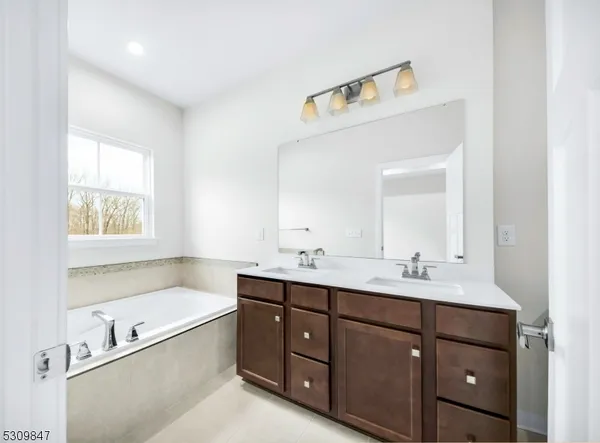 $3,800 | 7 Peckwell Street, Budd Lake, NJ 07828