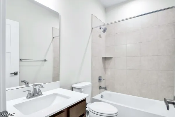 $3,800 | 7 Peckwell Street, Budd Lake, NJ 07828