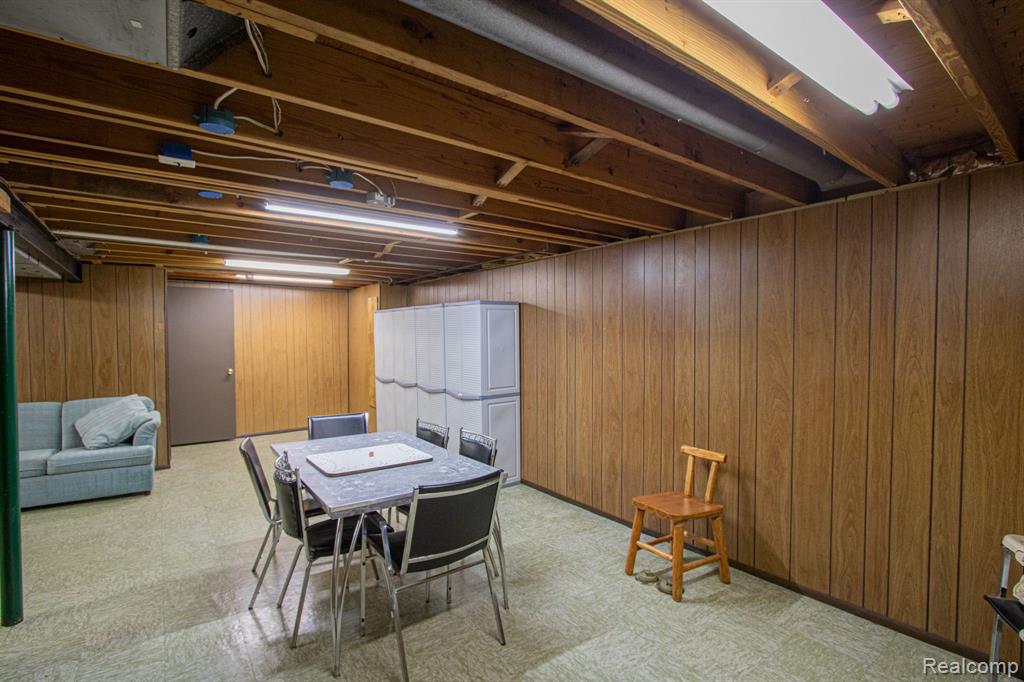 35259 Kelly Road Clinton Township, MI 48035 - Photo 30 of 47