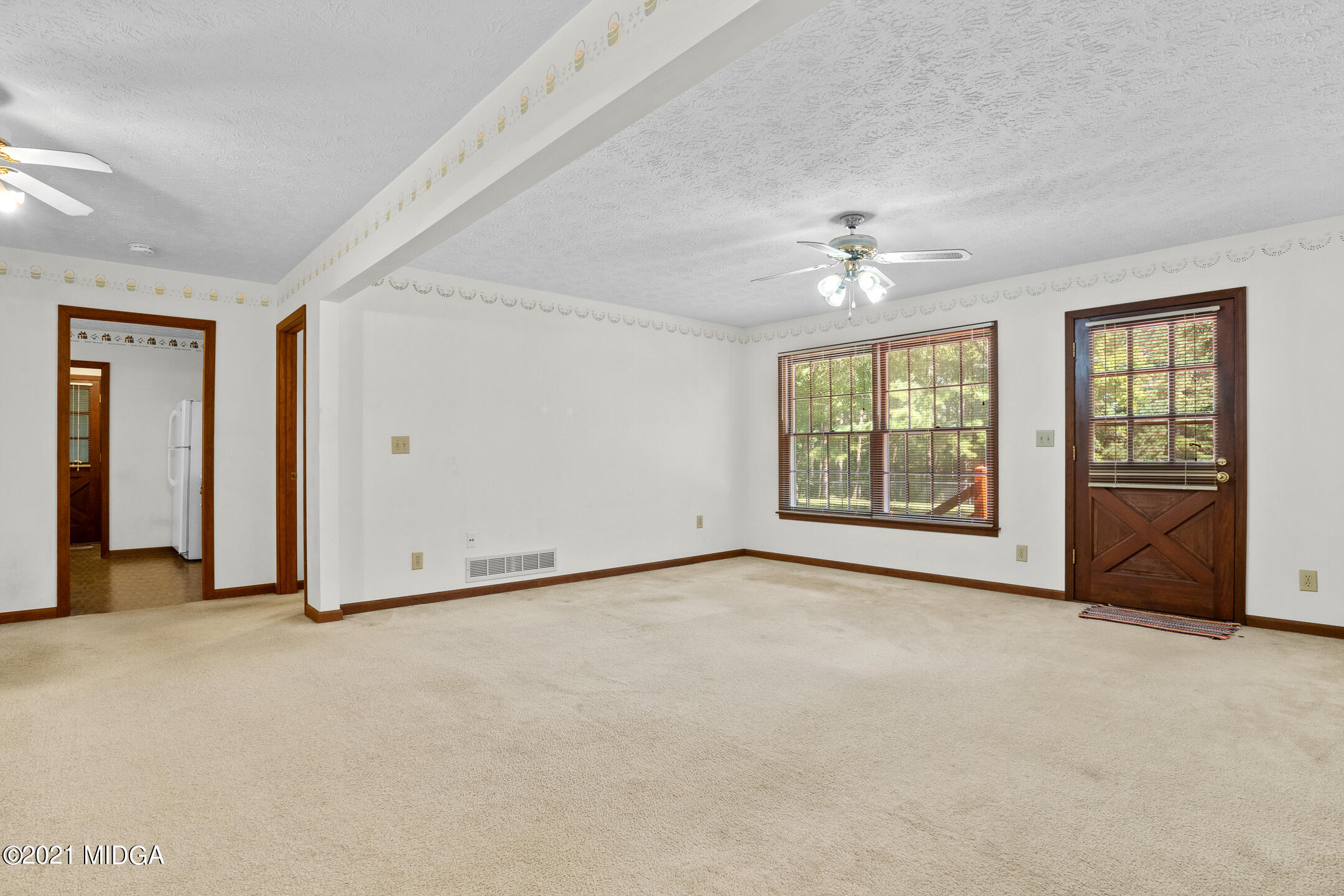 318 Oak Road Jenkinsburg, GA 30234 - Photo 7 of 34 DSC09939