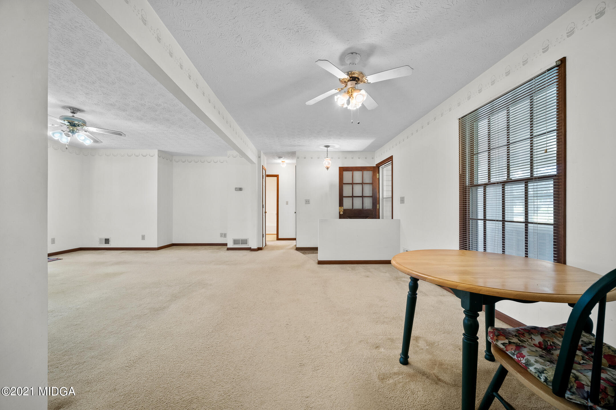 318 Oak Road Jenkinsburg, GA 30234 - Photo 9 of 34 DSC00035