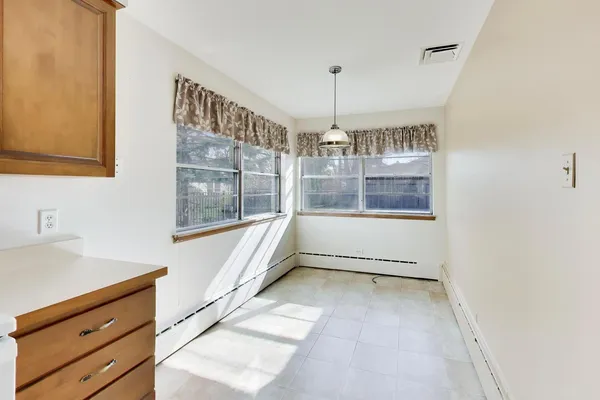 $5,000 | 545 Thatcher Avenue, River Forest, IL 60305