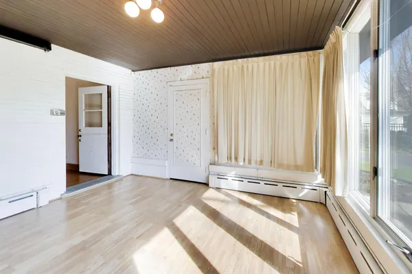 $5,000 | 545 Thatcher Avenue, River Forest, IL 60305