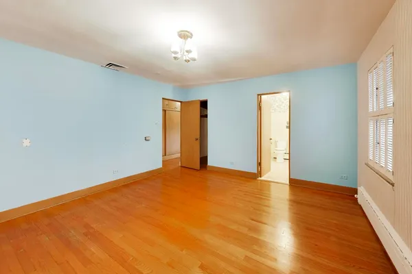 $5,000 | 545 Thatcher Avenue, River Forest, IL 60305